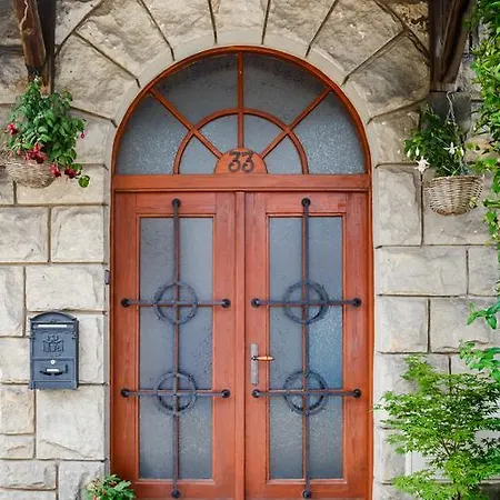 Bed & Breakfast Pštrossova - U Klášterní Zahrady Bechyně